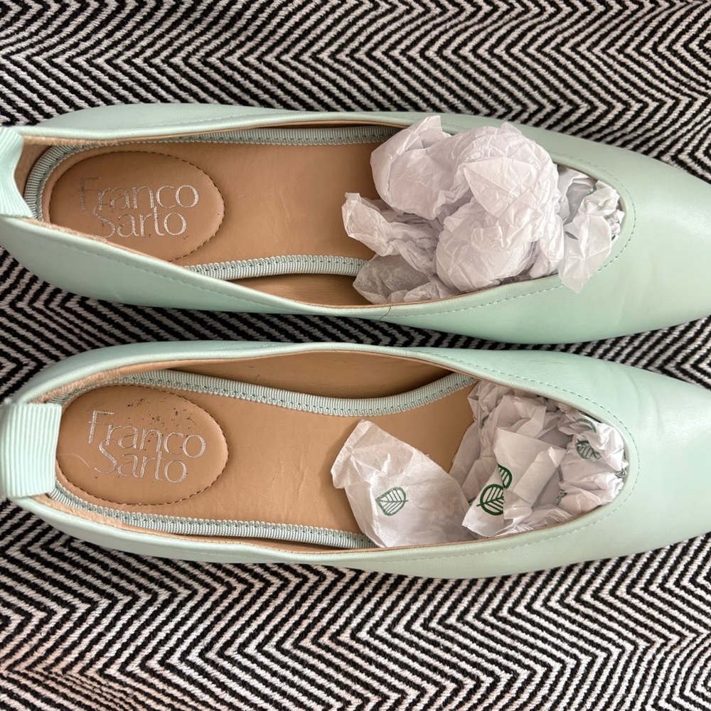 Like new. Franco Sarto Mint Green Pointed-Toe Leather Flats